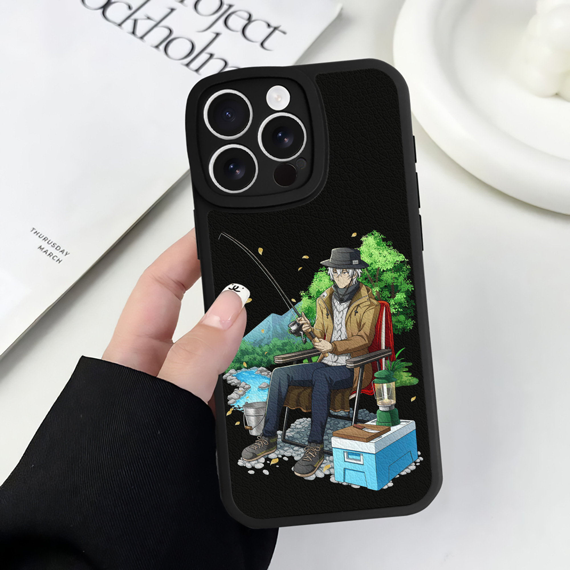 （画像用） 文豪ストレイドッグス Bungo Stray Dogs 【iPhone 16シリーズ対応】シリコンスマホケース（レザー調） 材質：シリコン